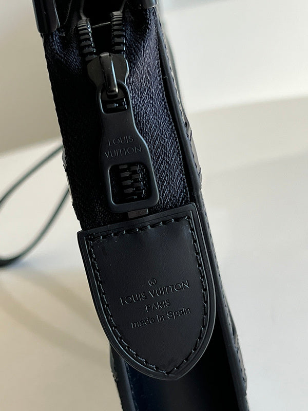 I W Fashion Lu-Vi bags - 17291