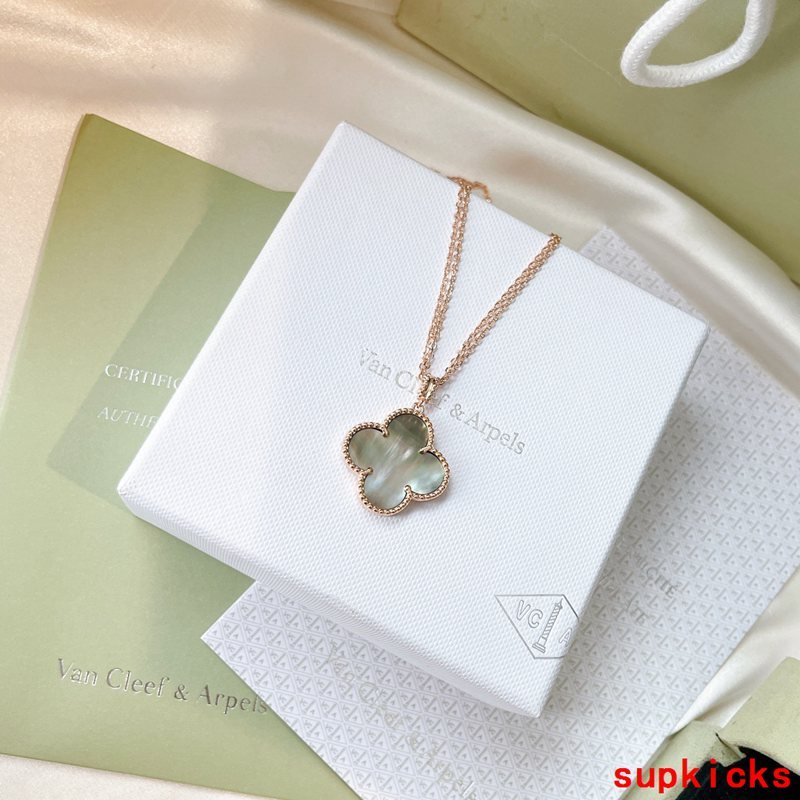 Van Cleef & Arples Jewelry