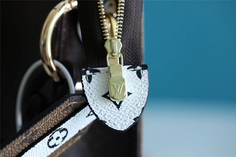 I W Fashion Lu-Vi bags - 8392