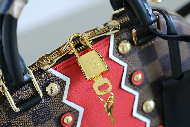 I W Fashion Lu-Vi bags - 8262