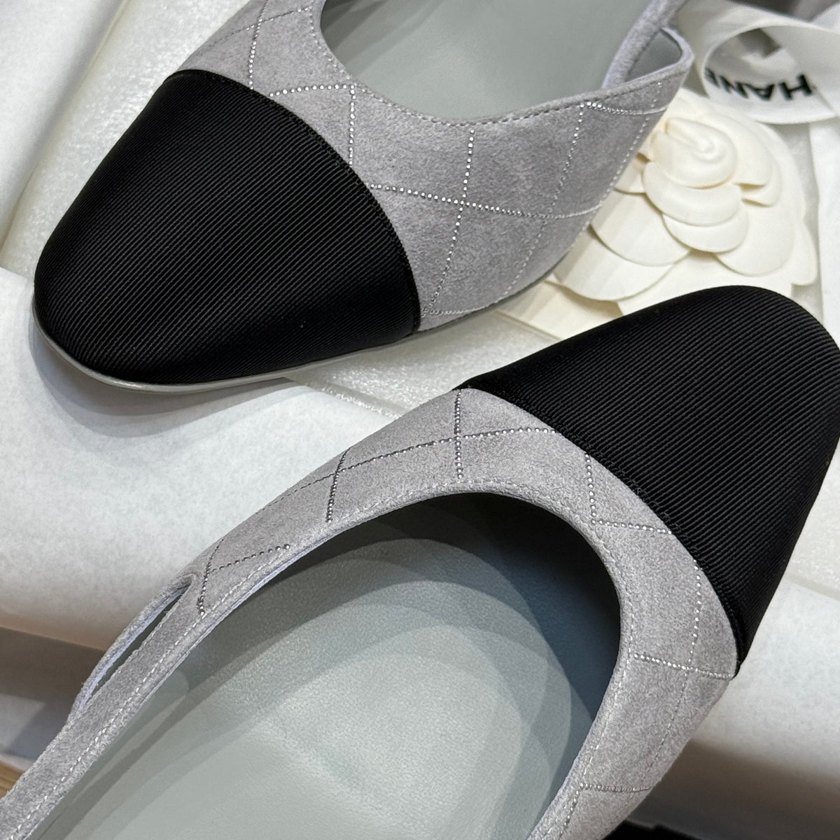 CC SLINGBACK PUMPS