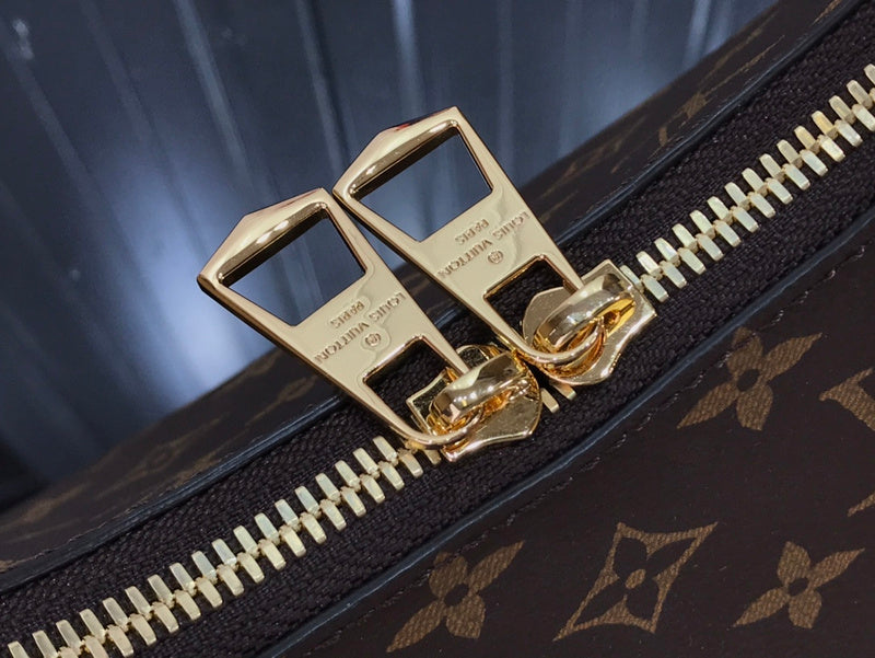 I W Fashion Lu-Vi bags - 17569