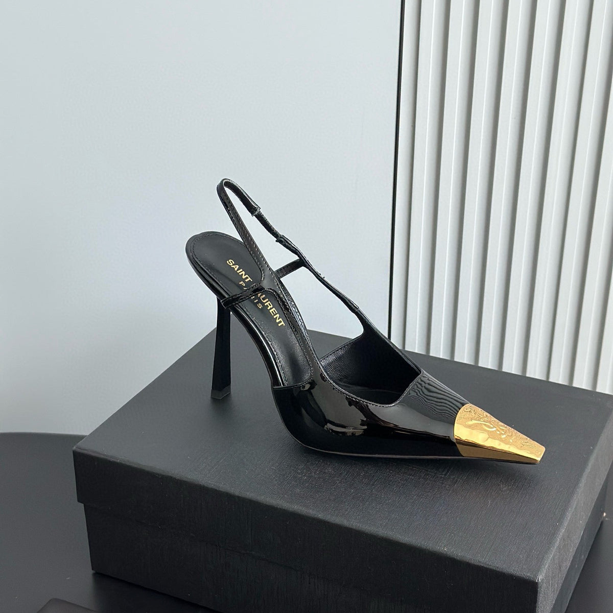 SL HEELS