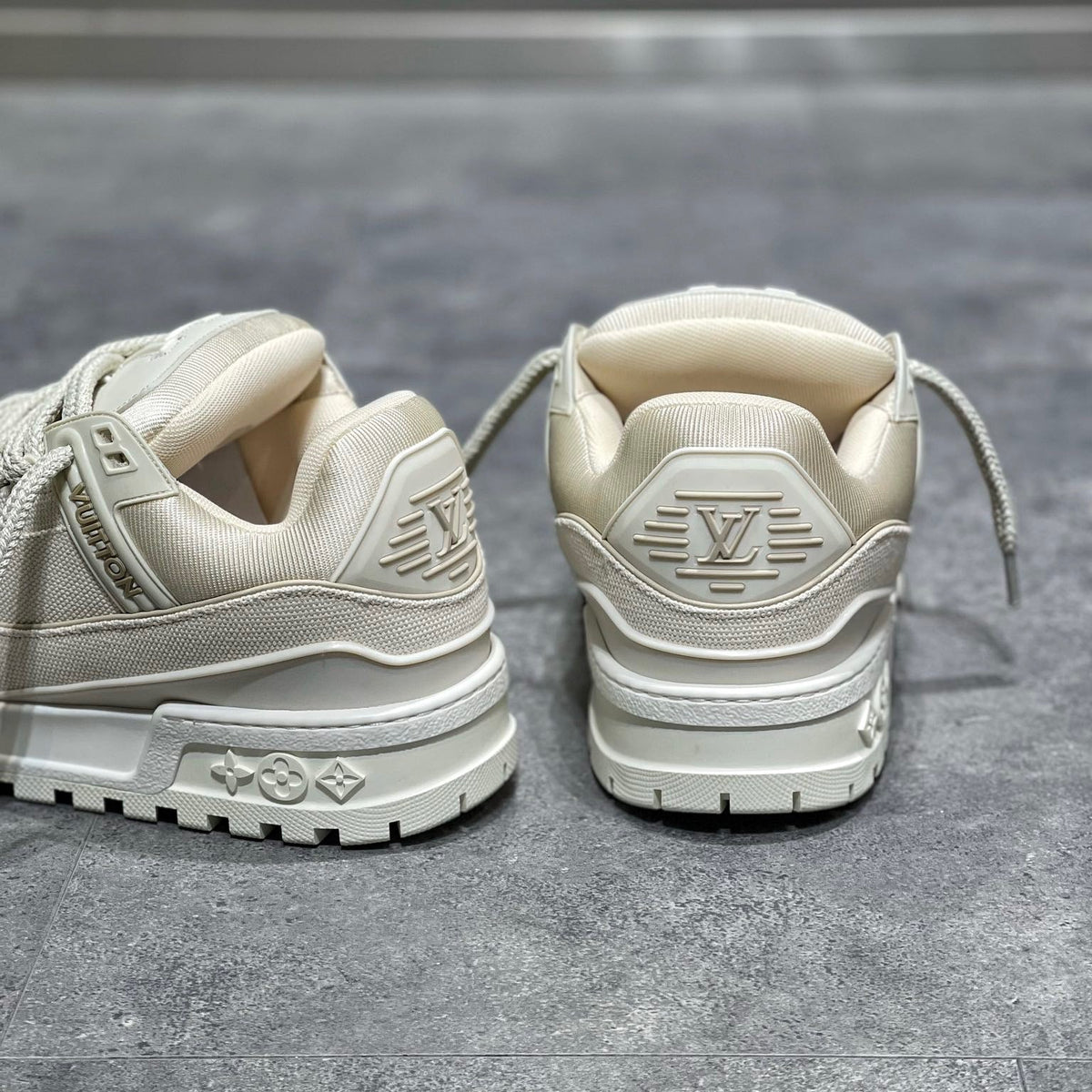 LOU TRAINERS