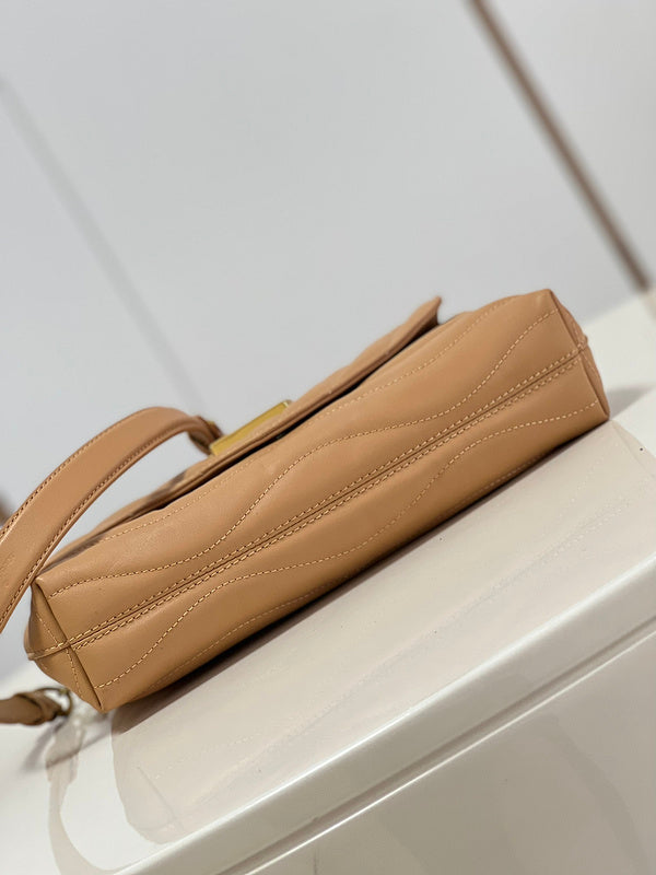 I W Fashion Lu-Vi bags - 16992