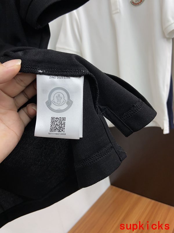 Moncler Luxury Cloth