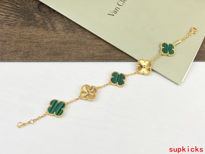 Van Cleef & Arples Jewelry