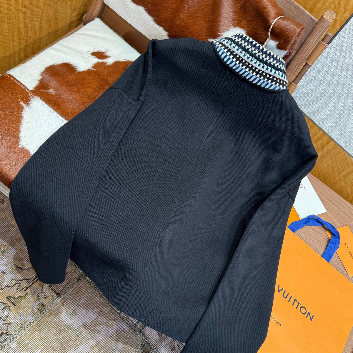LOU ZIP SWEATSHIRT