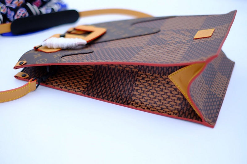 I W Fashion Lu-Vi bags - 17763