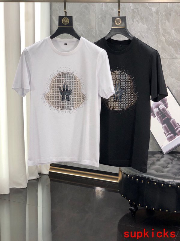 Moncler Luxury Cloth