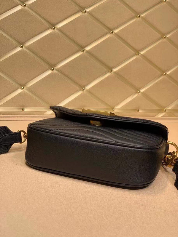 I W Fashion Lu-Vi bags - 17683