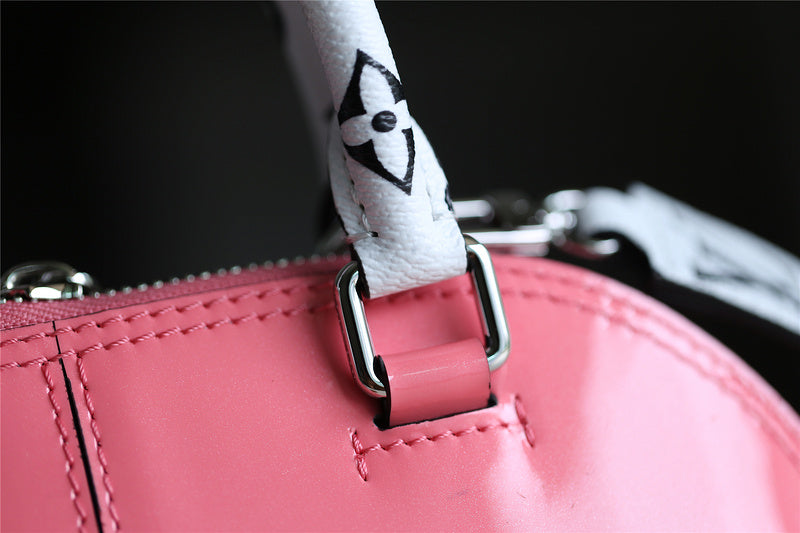 I W Fashion Lu-Vi bags - 8277