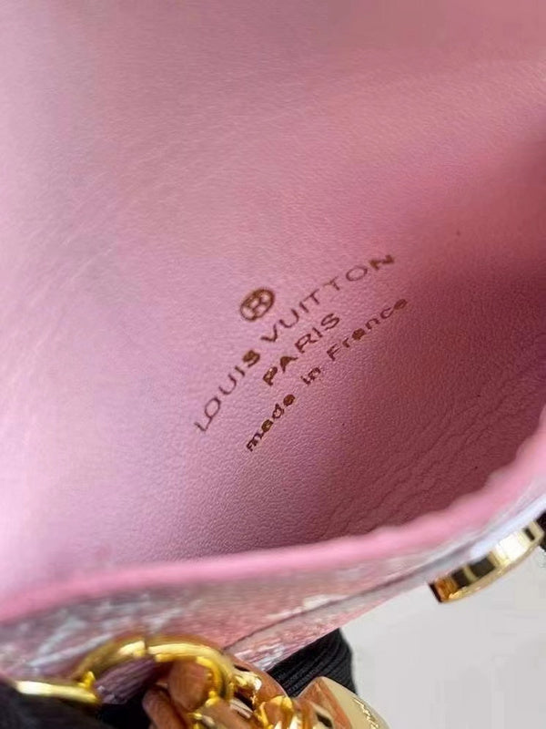 I W Fashion Lu-Vi bags - 8900