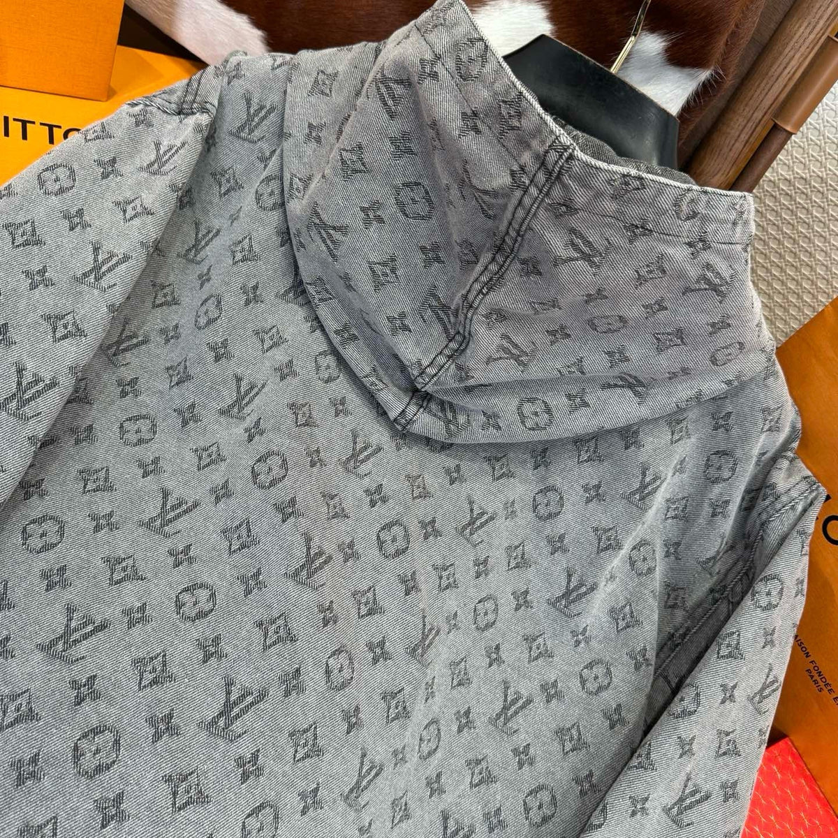 LOU DENIM JACKET