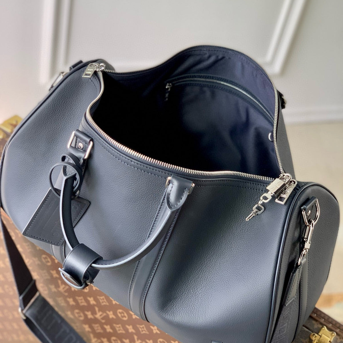 LOU KEEPALL BANDOULIÈRE 50 BAG