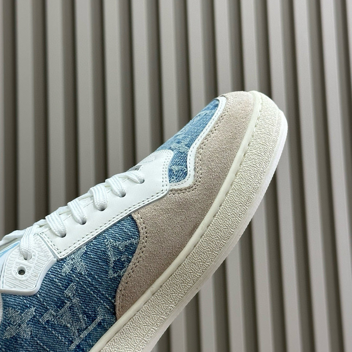 LOU STADIUM SNEAKER