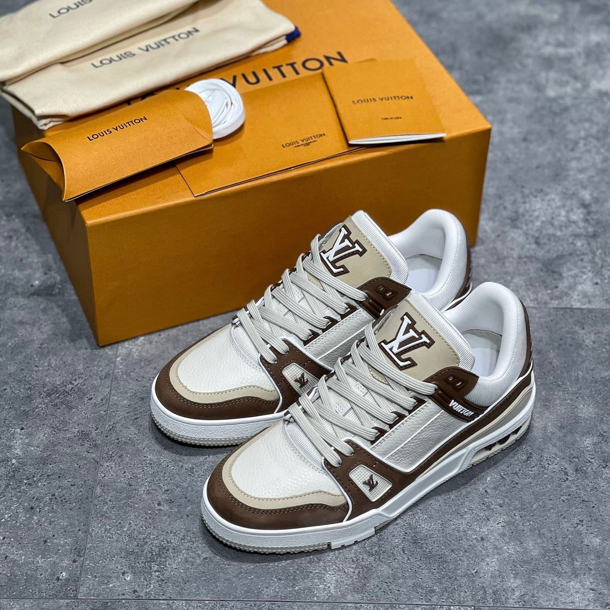 LOU TRAINERS