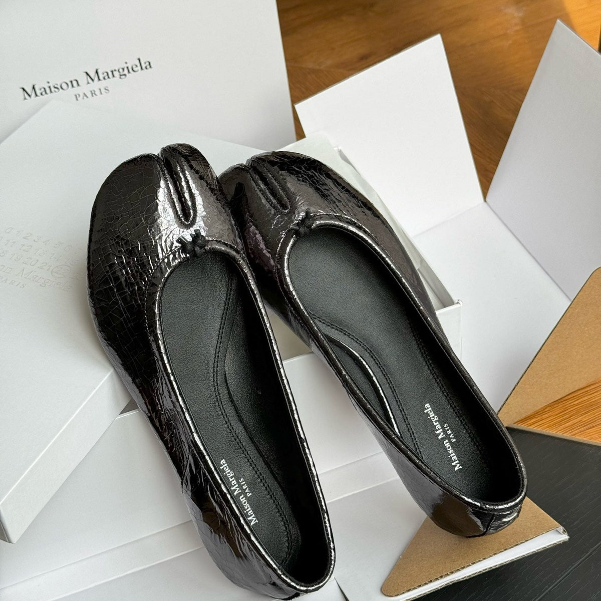 MAISON M TABI BALLET FLATS