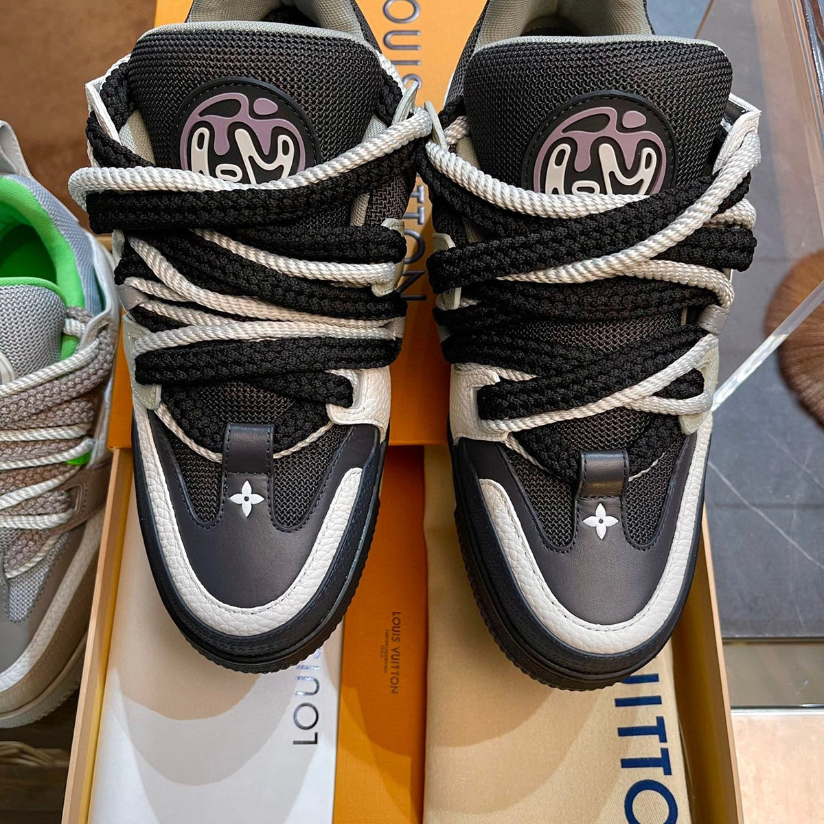 LOU TRAINERS