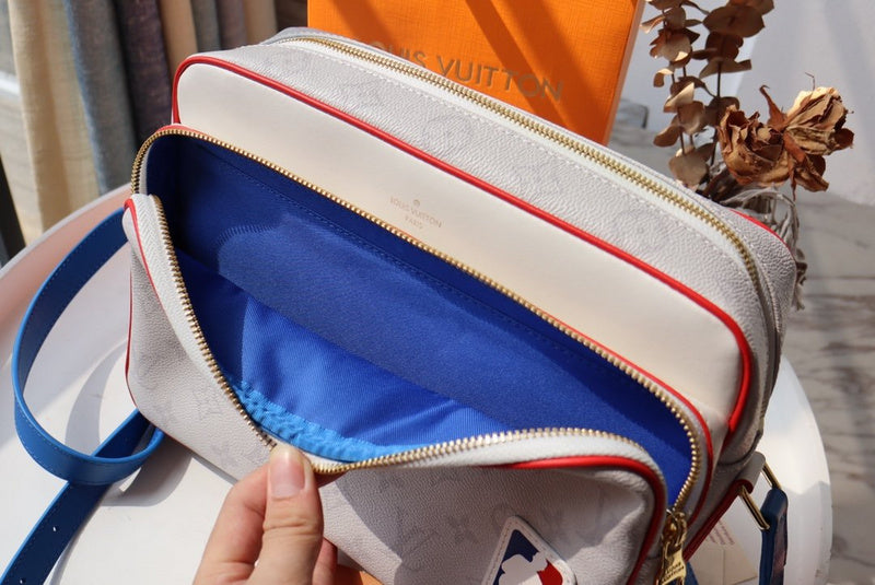 I W Fashion Lu-Vi bags - 17726