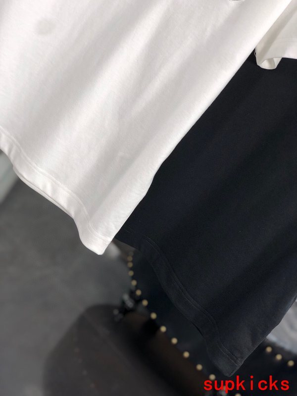 Moncler Luxury Cloth
