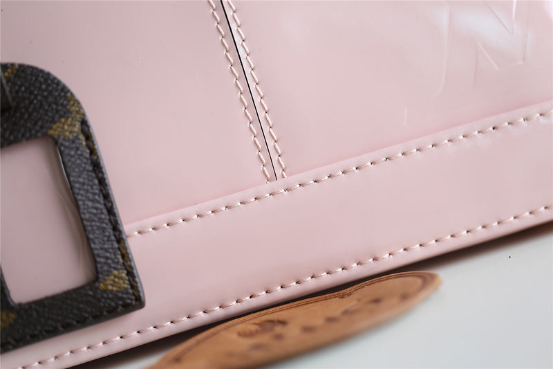 I W Fashion Lu-Vi bags - 8278