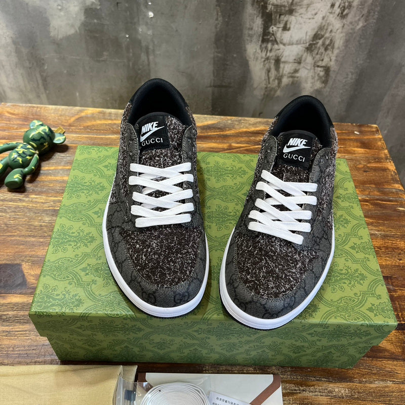 Gucci Luxury Shoes