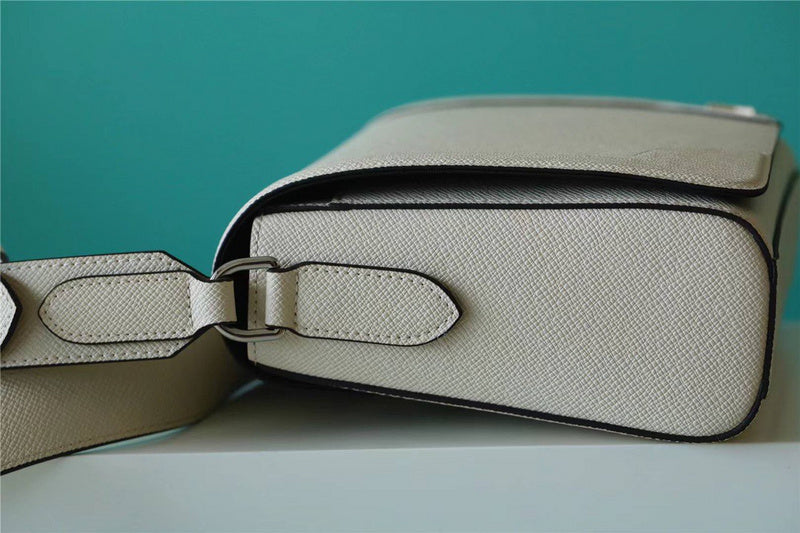I W Fashion Lu-Vi bags - 10262