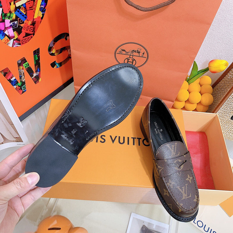 Louis Vuittion Luxury Shoes