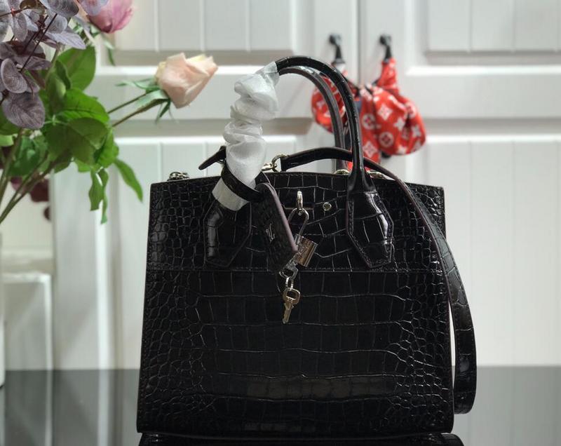 Chloe’s Picks - LOV Bags - 2678