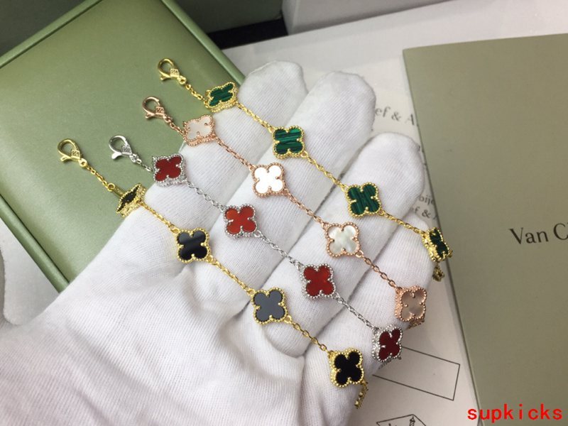 Van Cleef & Arples Jewelry