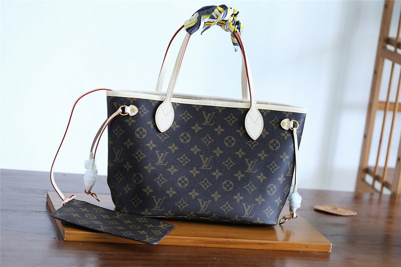 I W Fashion Lu-Vi bags - 8093