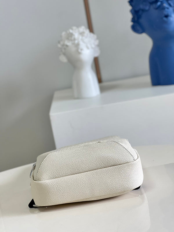 I W Fashion Lu-Vi bags - 17312