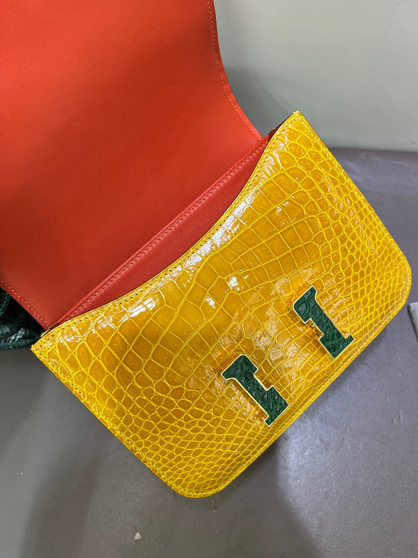 PHA - HMS Bags - 1657