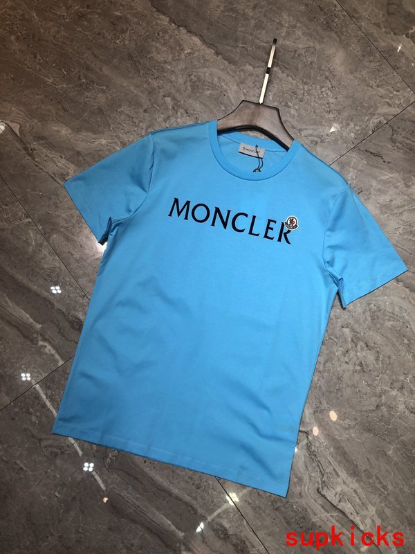 Moncler Luxury Cloth