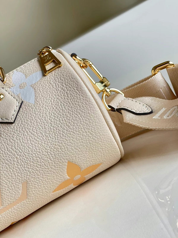 LOV2 Bags - Luxurious Bags  950