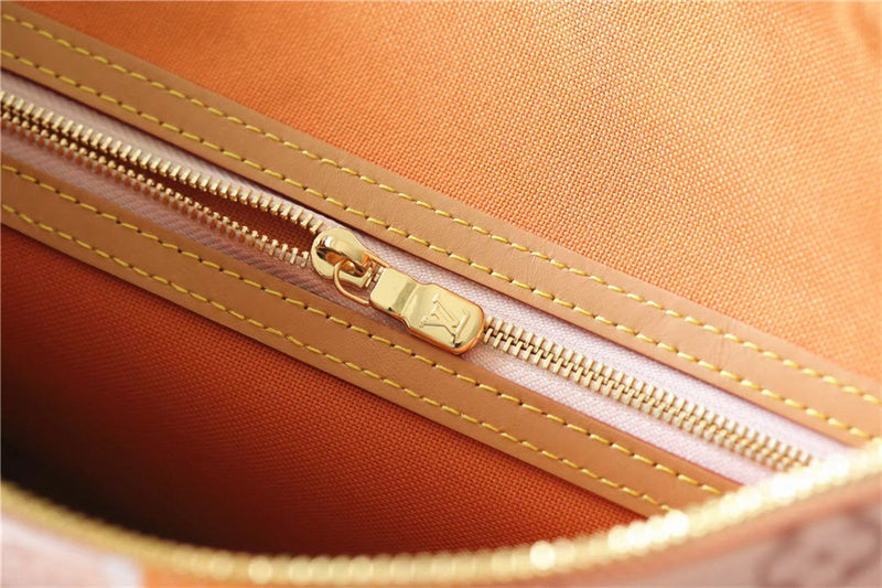 PHA - LOV Bags - 555
