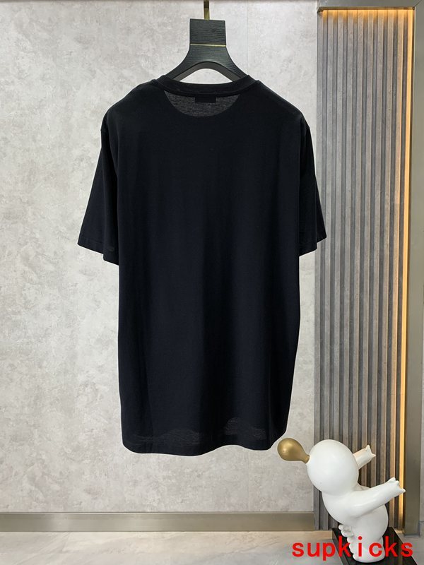 Moncler Luxury Cloth