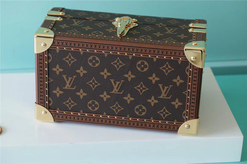 I W Fashion Lu-Vi bags - 11337