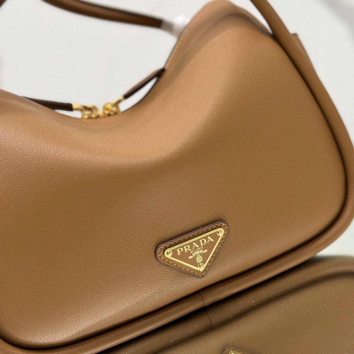 PD LEATHER HANDBAG