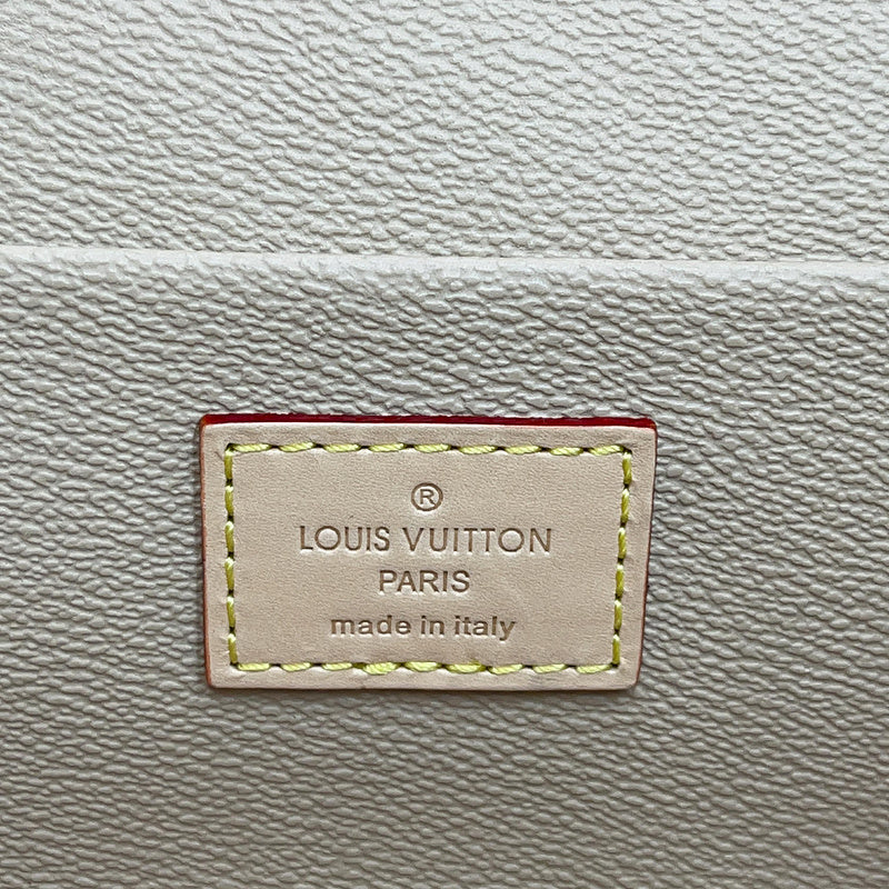 I W Fashion Lu-Vi bags - 8004