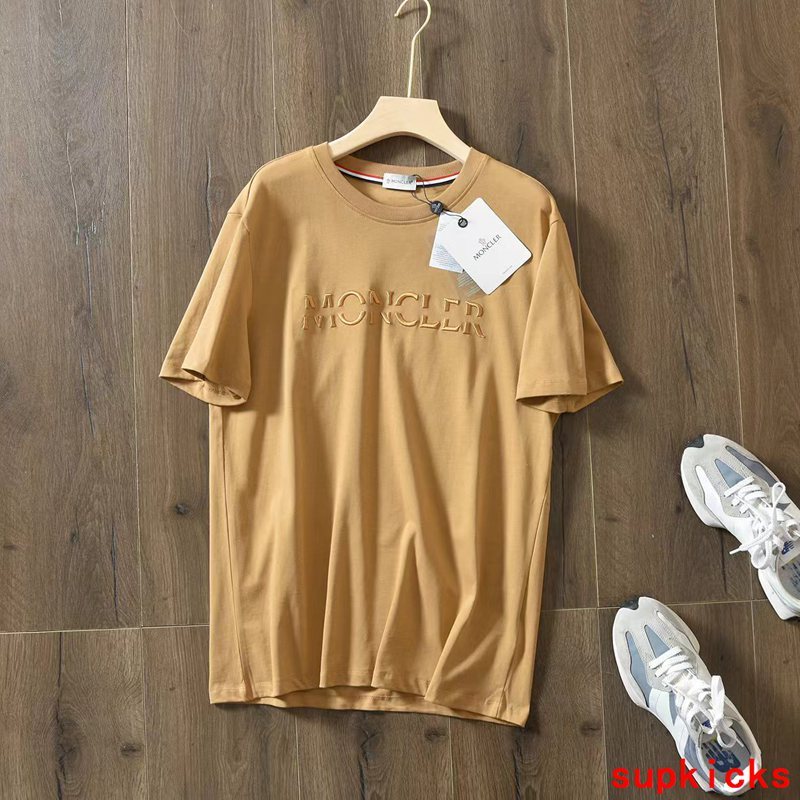 Moncler Luxury Cloth