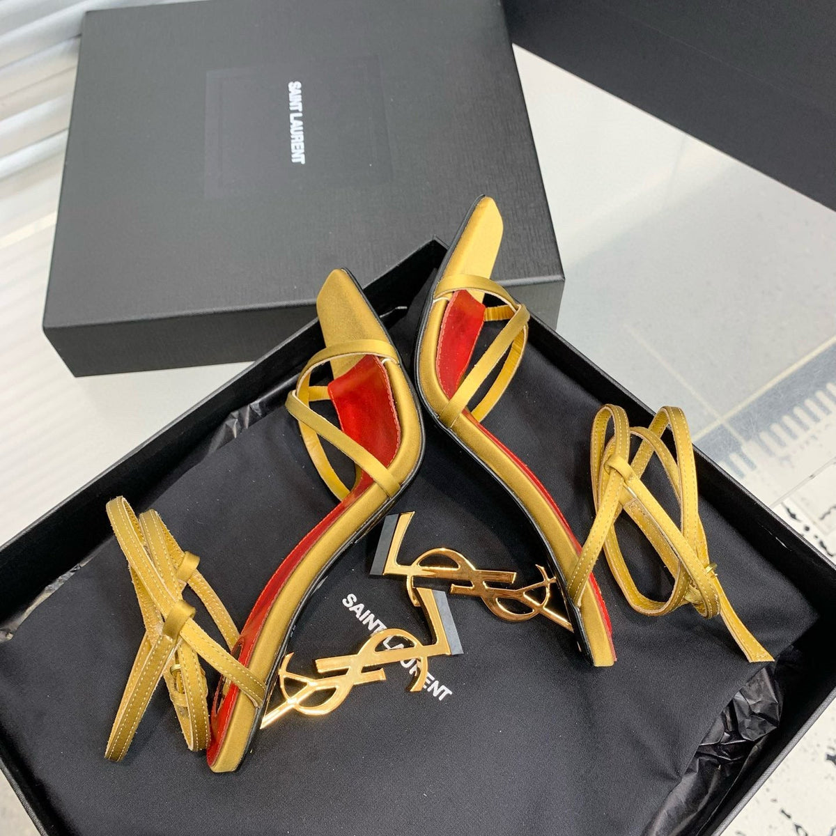 SL HEELS