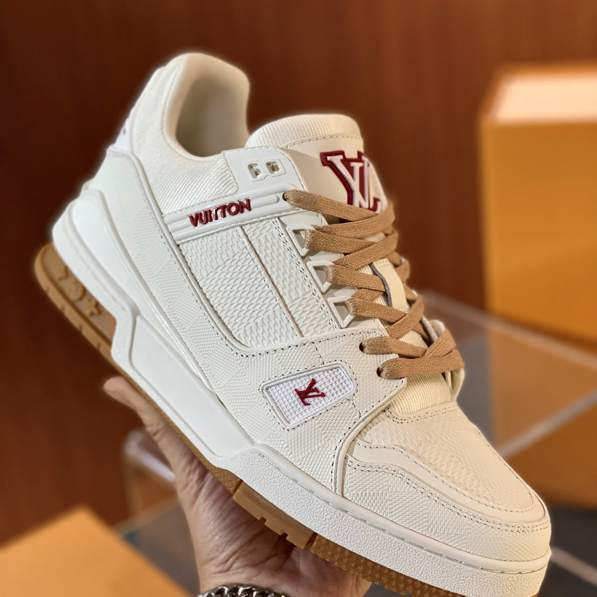 LOU TRAINERS