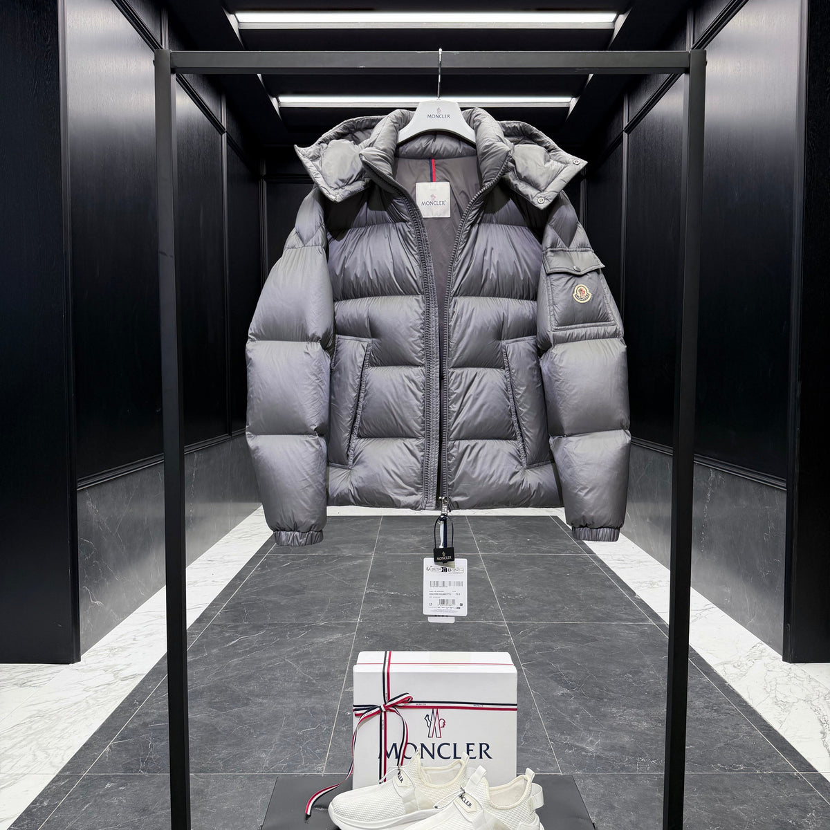 MONC COUYERE JACKET