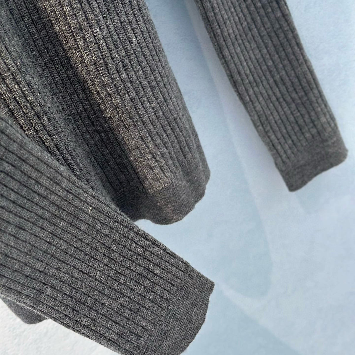 MIU M SWEATSHIRT