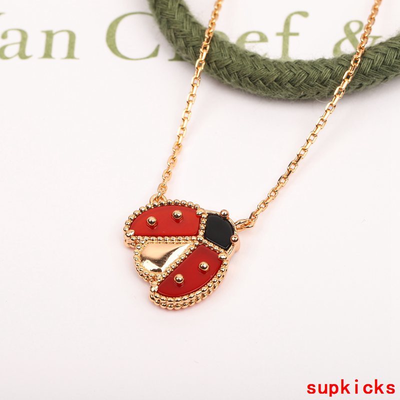 Van Cleef & Arples Jewelry