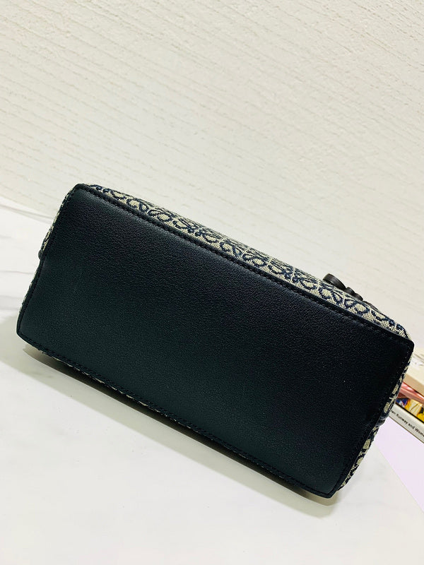 PHA - LWO Bags - 215