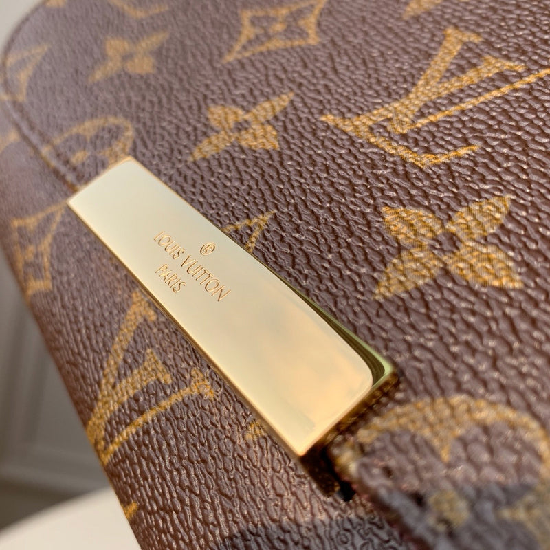 LOV2 Bags - Luxurious Bags  978