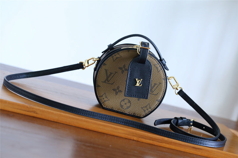 I W Fashion Lu-Vi bags - 8326